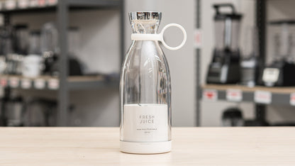 Portable Electric blender Bottle – USB Rechargeable Mini Blender for Smoothies & Shakes (350ml)